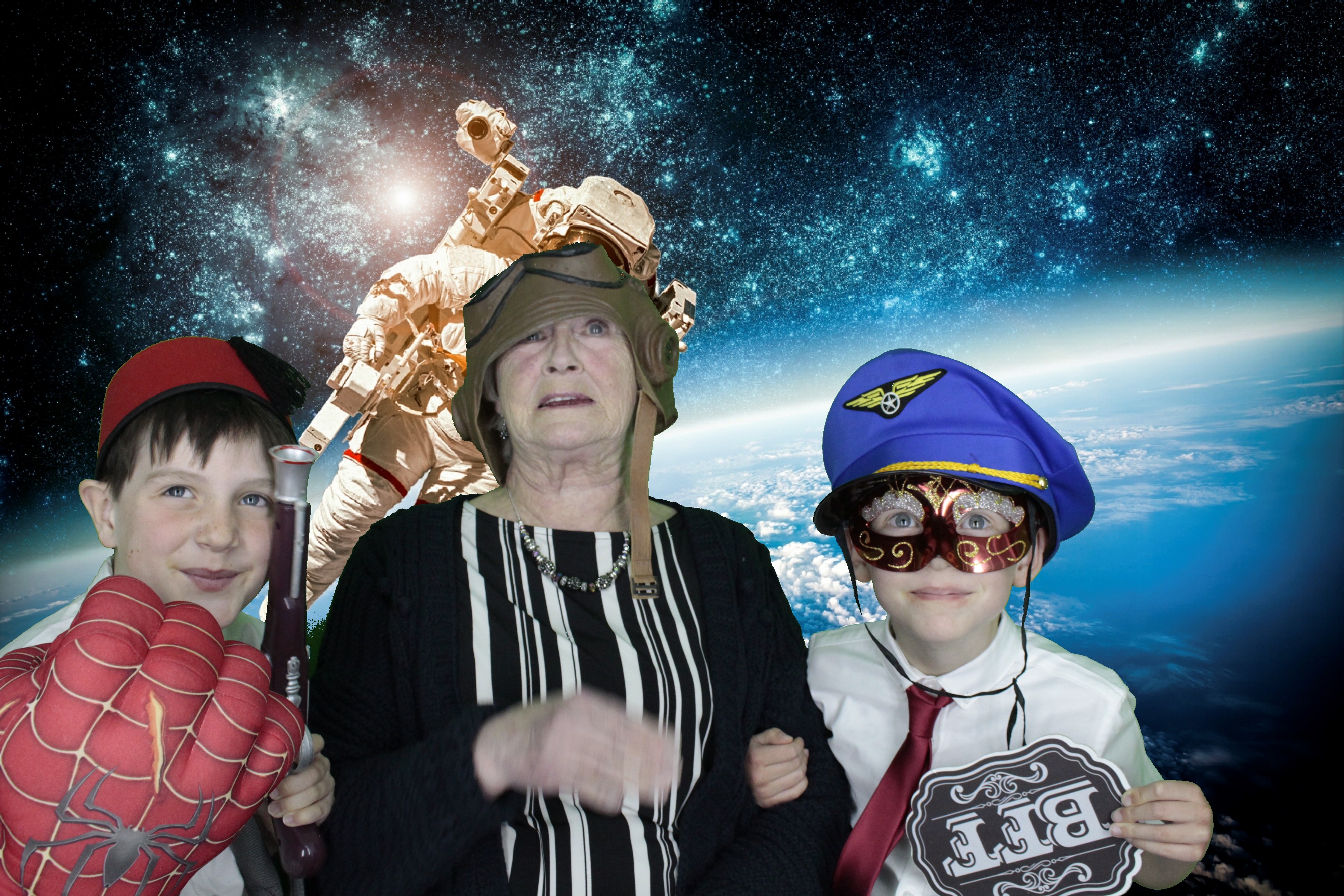 Steve's 65th & Susan 60th Birthday | View more photos from the event at gallery.myphotoboothexperience.co.uk/u/MyPhotoBoothExperienceLtd/Steves-65th-Susan-60th-Birthday